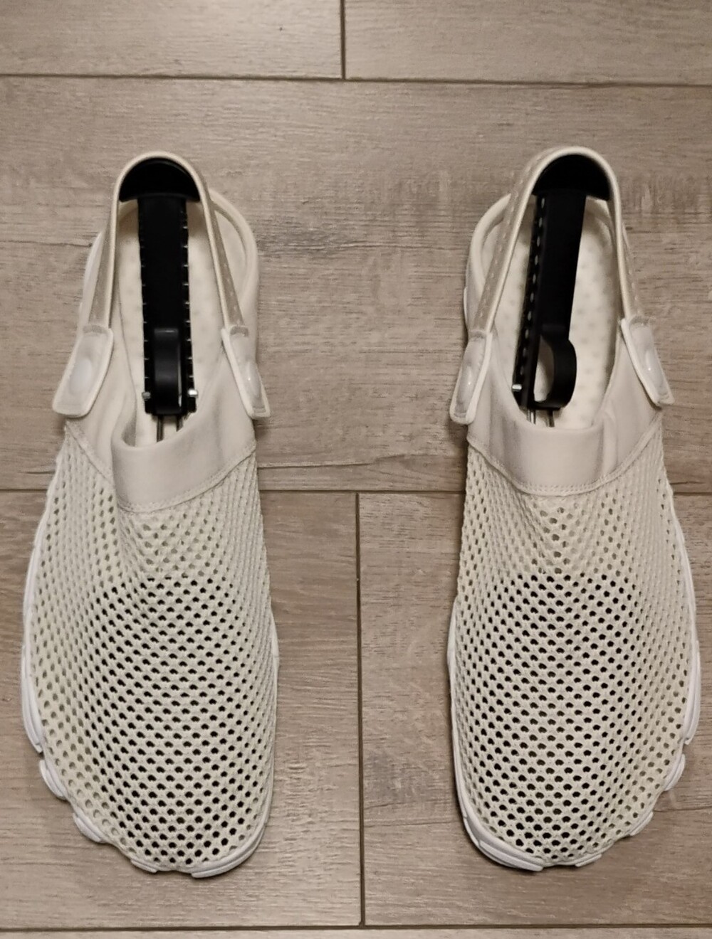 Bear Road Slip-On Water Shoes Mesh Beige Unisex Men's Size 11 Women Size 12 NWT